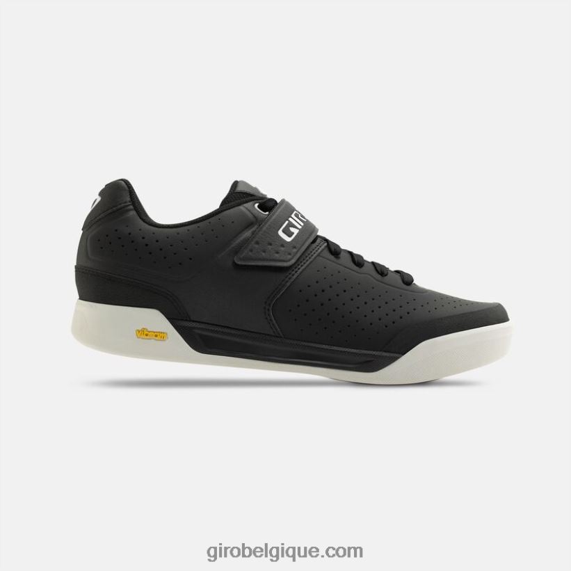 hommes_chaussure_chambre_ii_gwin_noir_blanc_242248840_giro.jpg Hommes chaussure chambre ii gwin noir/blanc 242248840 Giro - Image 1