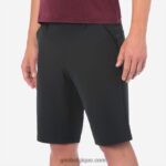 Hommes risque court ii noir 242248130 Giro - Image 2